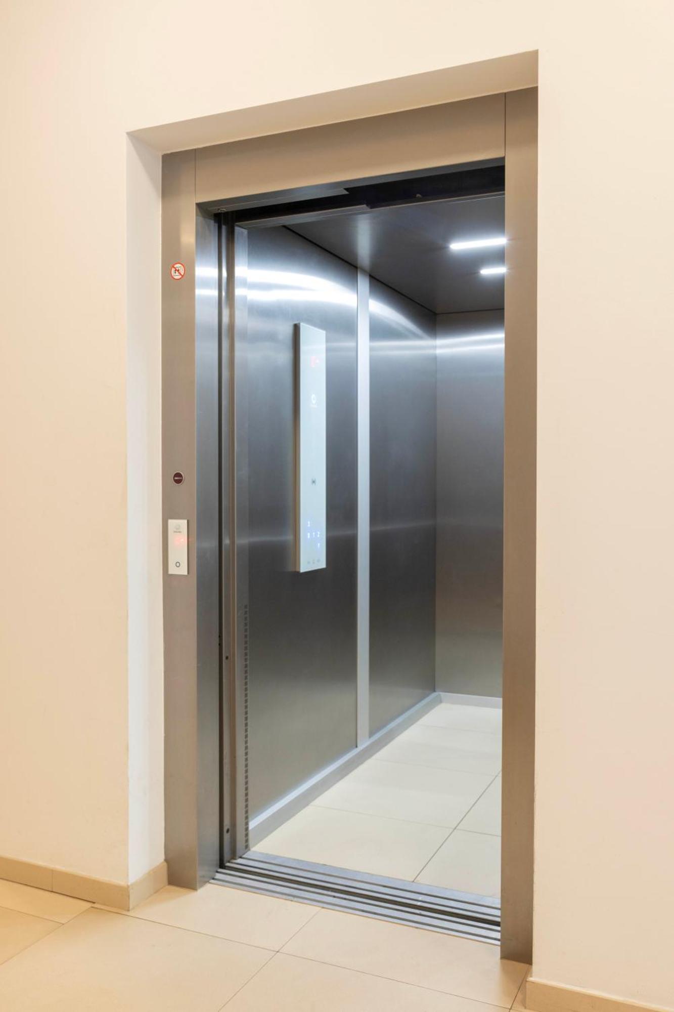 Apartment Rest - Elizy Orzeszkowej 10 - Hala Garazowa - Self Check-in 24h *
